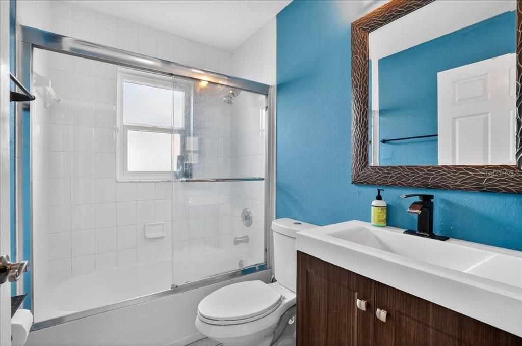 For Sale: $469,000 (3 beds, 2 baths, 1524 Square Feet)