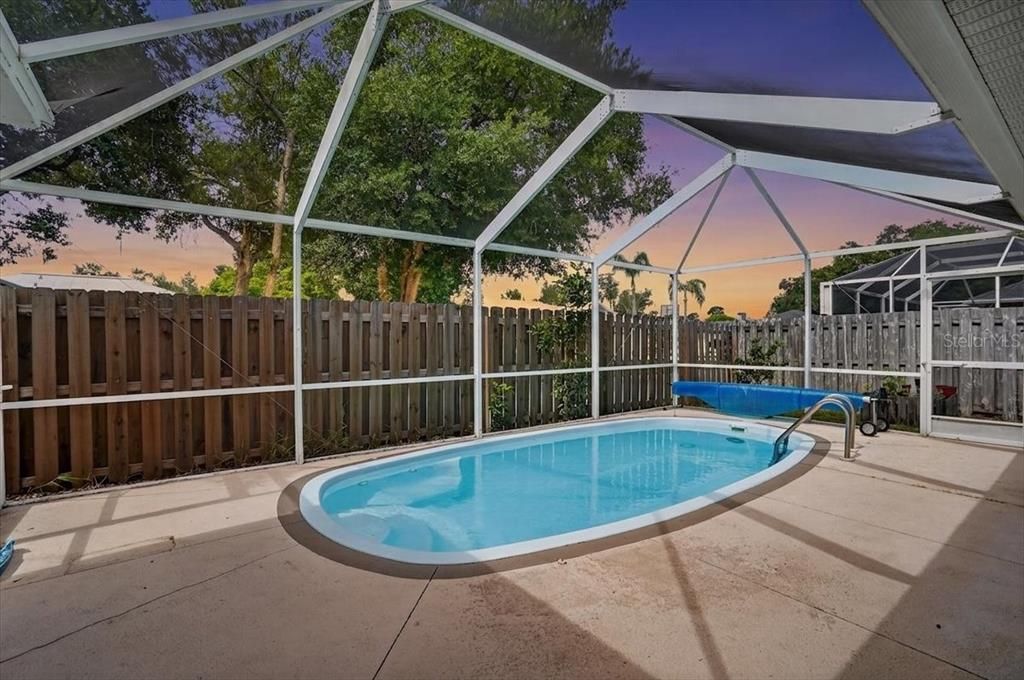 For Sale: $469,000 (3 beds, 2 baths, 1524 Square Feet)