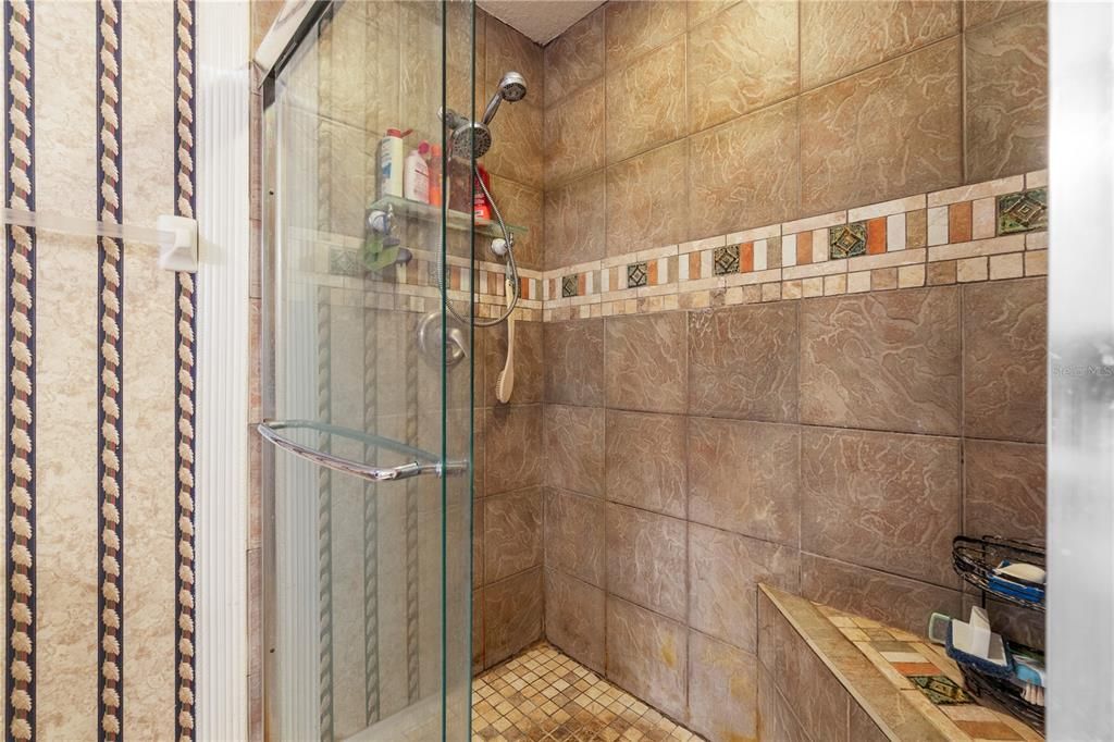 На продажу: $295,000 (3 спален, 2 ванн, 1872 Квадратных фут)