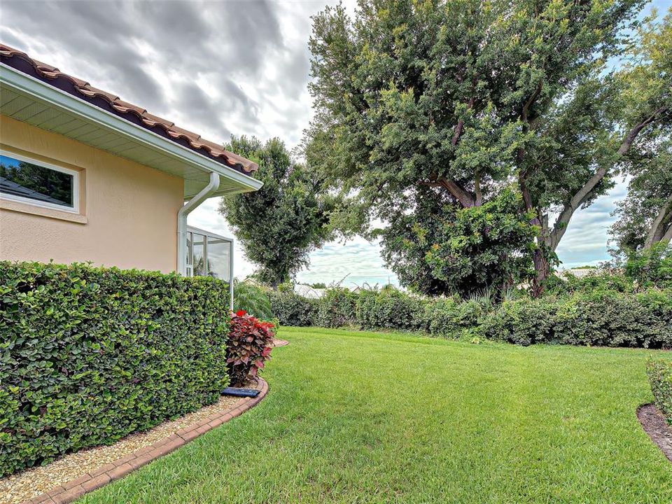 For Sale: $515,000 (4 beds, 2 baths, 1824 Square Feet)