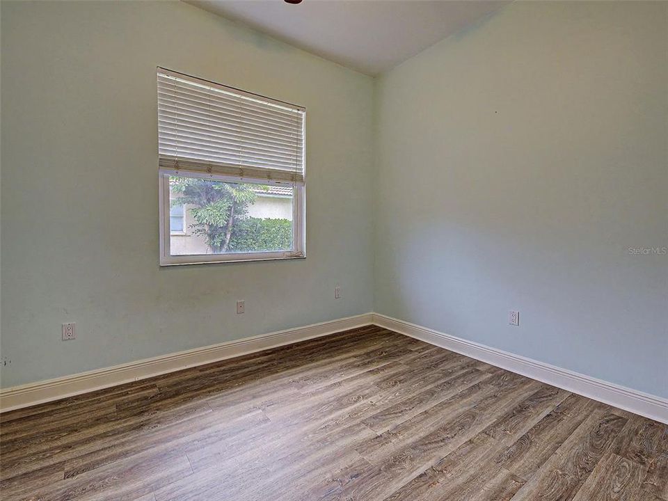 For Sale: $515,000 (4 beds, 2 baths, 1824 Square Feet)