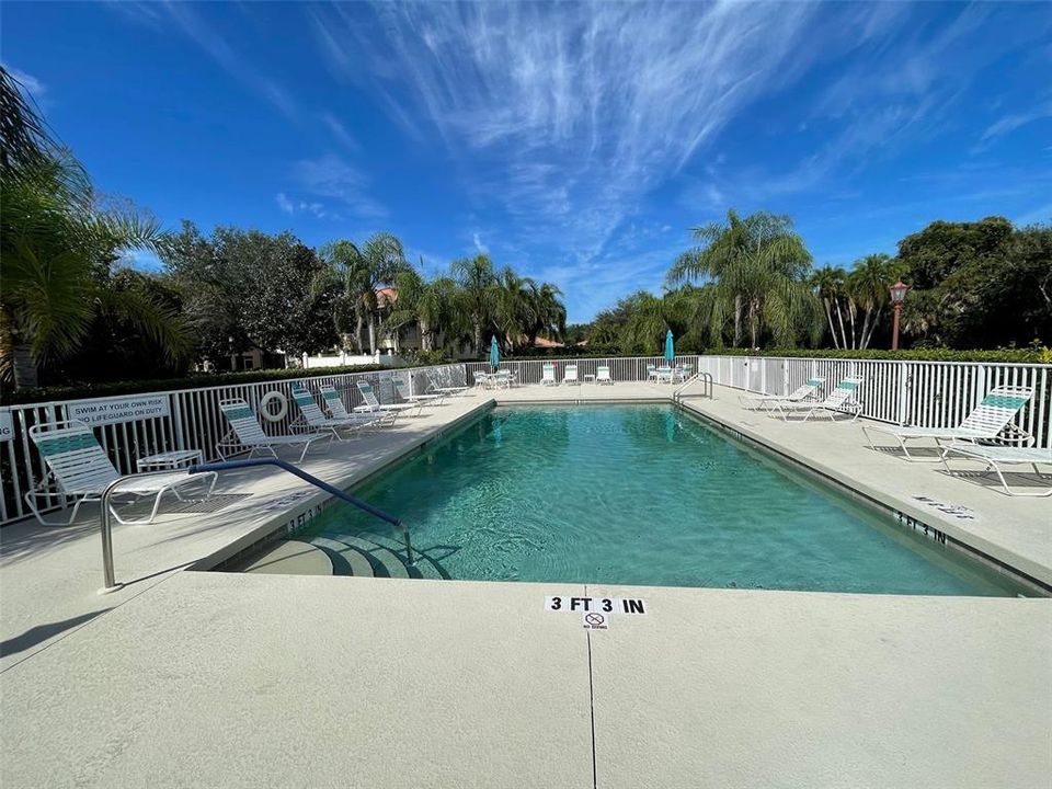 For Sale: $515,000 (4 beds, 2 baths, 1824 Square Feet)