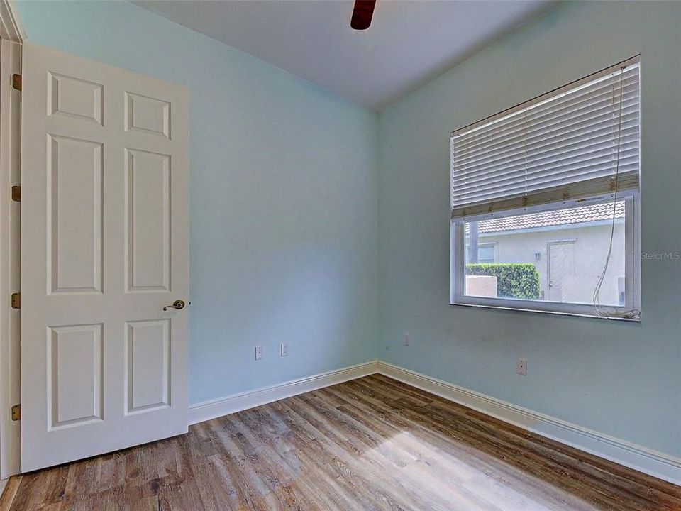 For Sale: $515,000 (4 beds, 2 baths, 1824 Square Feet)