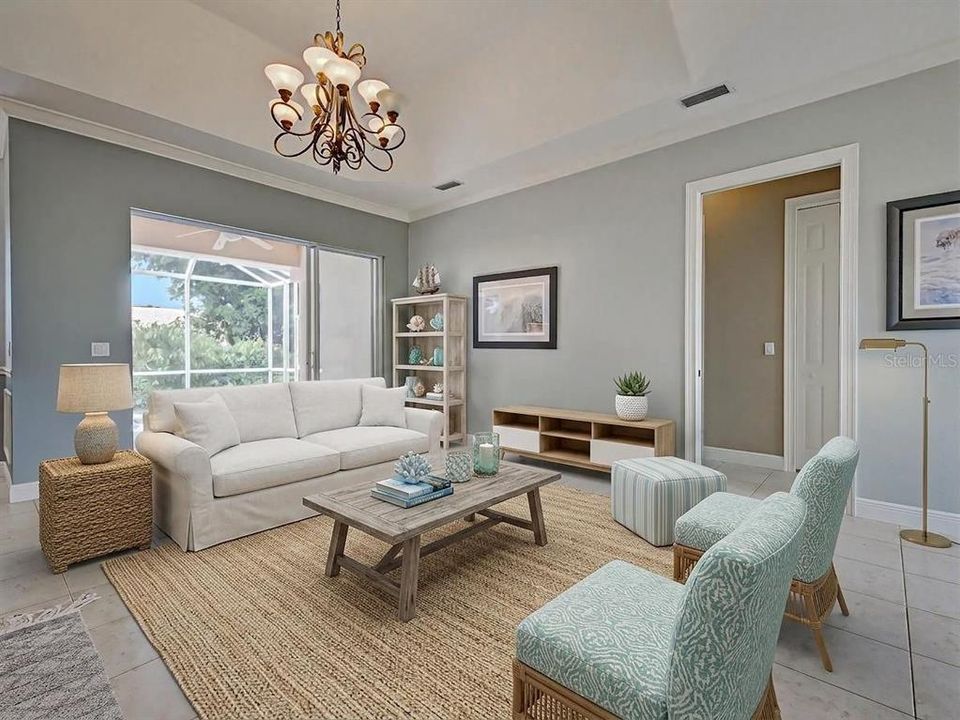 For Sale: $515,000 (4 beds, 2 baths, 1824 Square Feet)