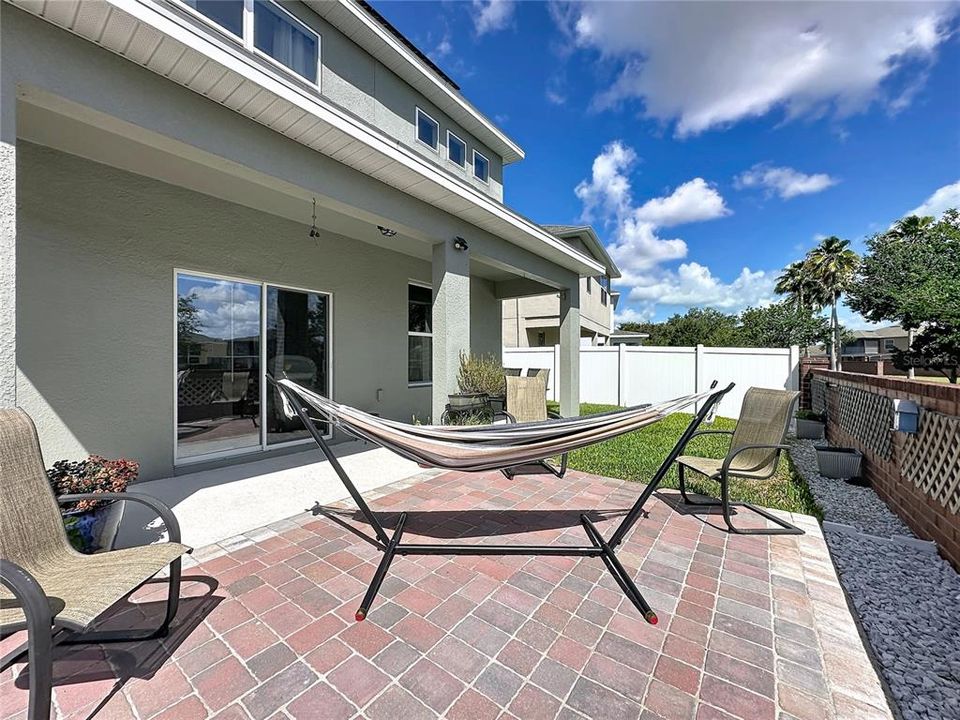 For Sale: $359,900 (3 beds, 2 baths, 1915 Square Feet)