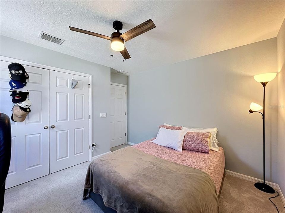 For Sale: $359,900 (3 beds, 2 baths, 1915 Square Feet)