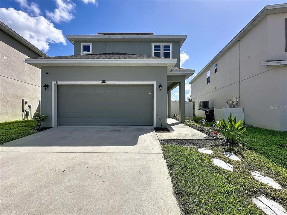 For Sale: $359,900 (3 beds, 2 baths, 1915 Square Feet)