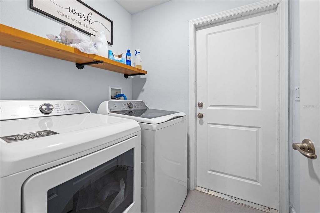 For Sale: $340,000 (3 beds, 2 baths, 1784 Square Feet)