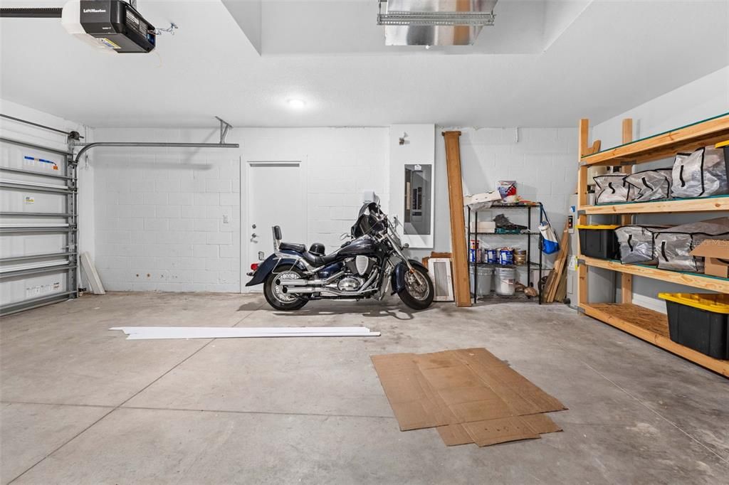 For Sale: $340,000 (3 beds, 2 baths, 1784 Square Feet)
