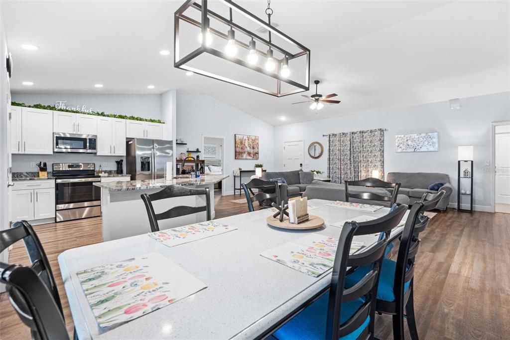 For Sale: $340,000 (3 beds, 2 baths, 1784 Square Feet)
