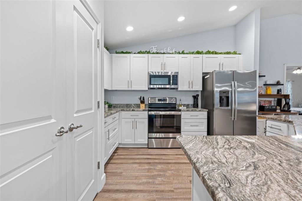 For Sale: $340,000 (3 beds, 2 baths, 1784 Square Feet)