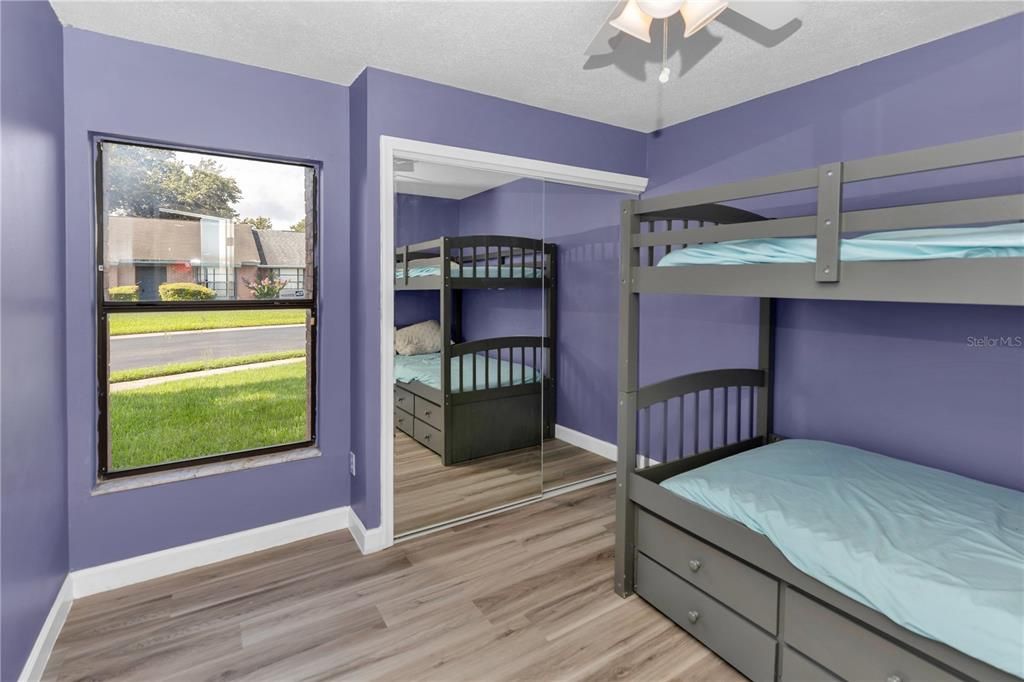 For Sale: $274,900 (3 beds, 2 baths, 1126 Square Feet)