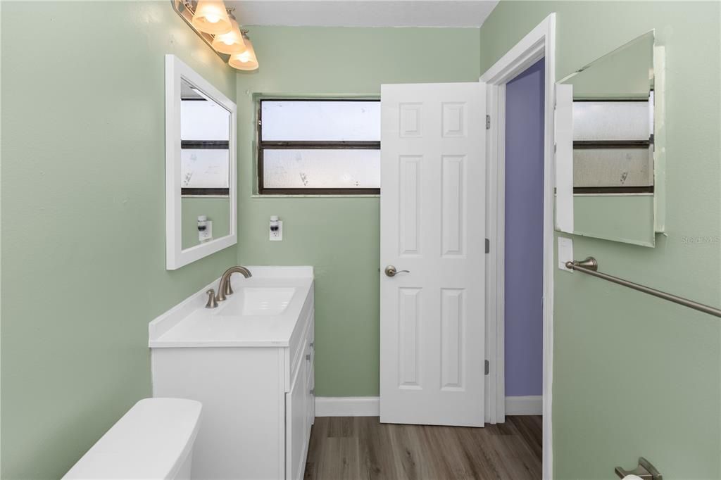 For Sale: $274,900 (3 beds, 2 baths, 1126 Square Feet)