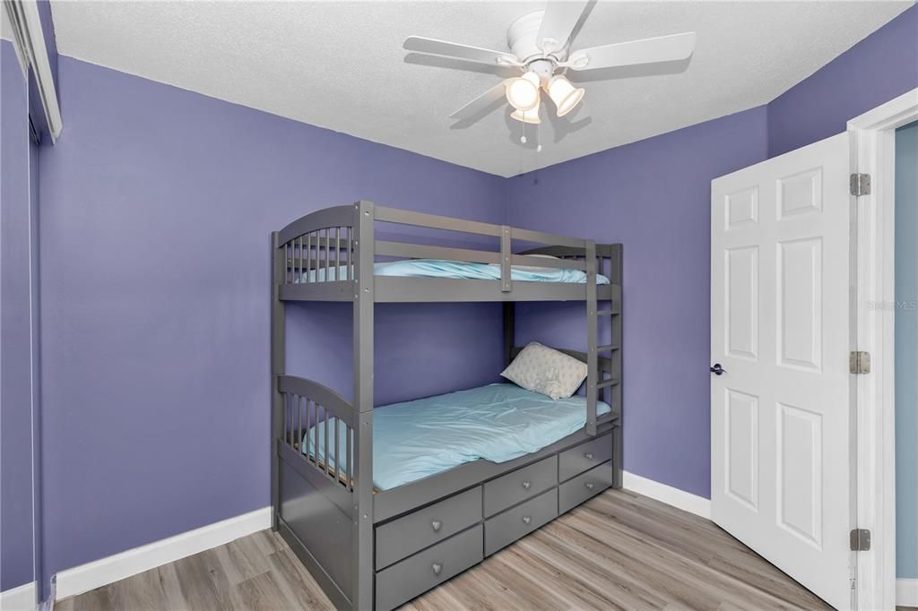 For Sale: $274,900 (3 beds, 2 baths, 1126 Square Feet)