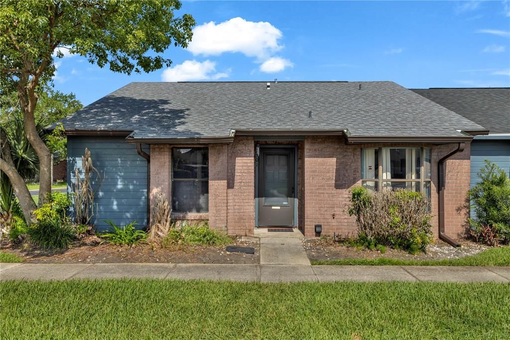 For Sale: $274,900 (3 beds, 2 baths, 1126 Square Feet)