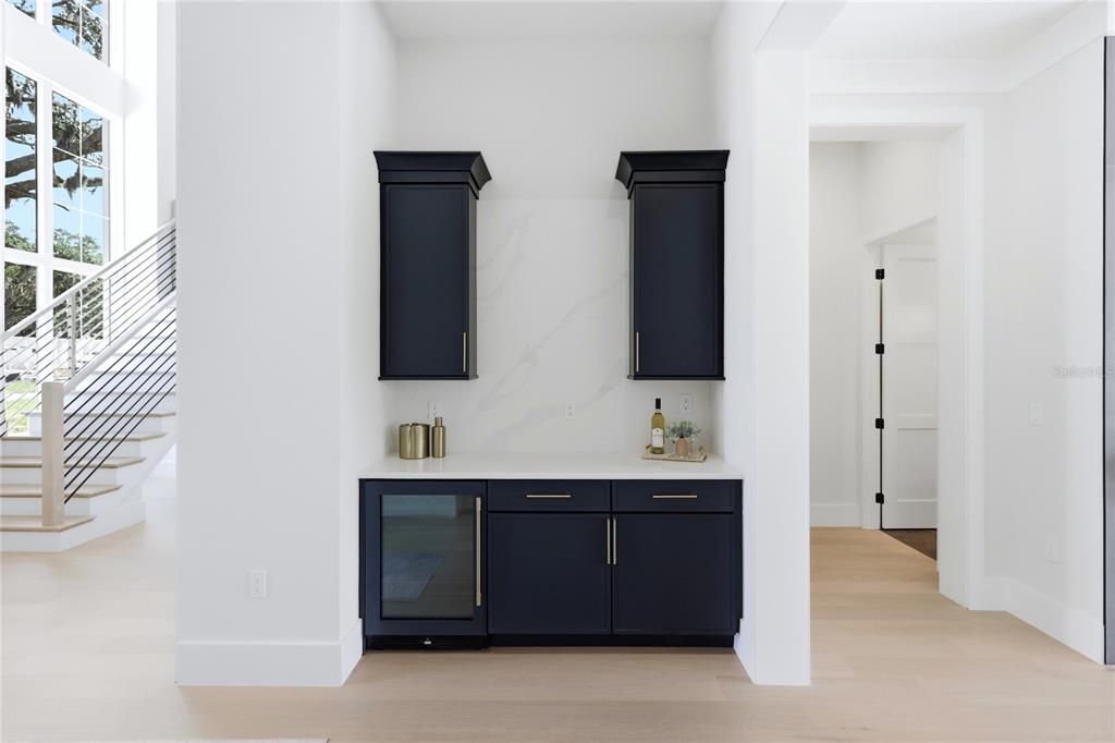 For Sale: $2,595,000 (5 beds, 5 baths, 4433 Square Feet)