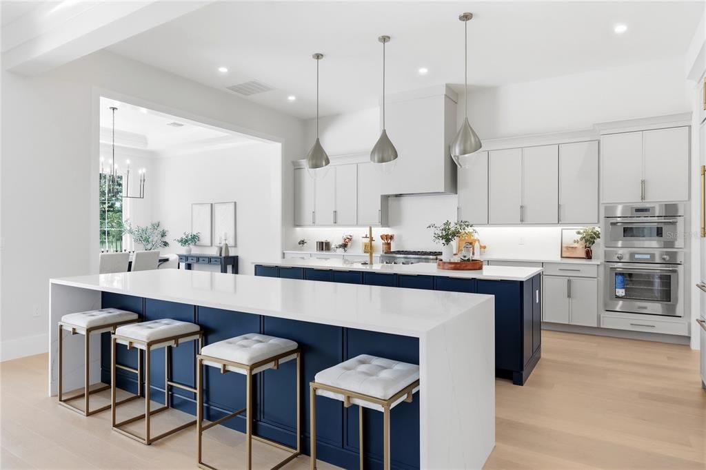 For Sale: $2,595,000 (5 beds, 5 baths, 4433 Square Feet)
