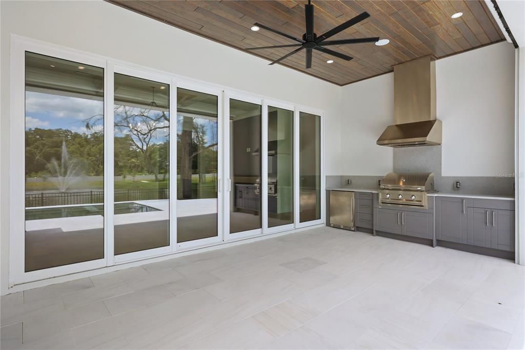 For Sale: $2,595,000 (5 beds, 5 baths, 4433 Square Feet)