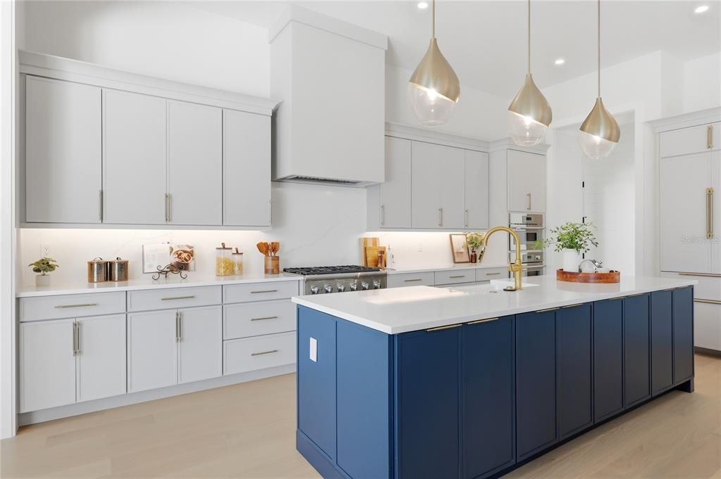 For Sale: $2,595,000 (5 beds, 5 baths, 4433 Square Feet)