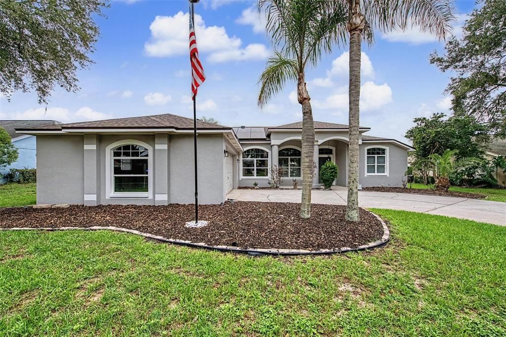 For Sale: $475,000 (4 beds, 2 baths, 2068 Square Feet)
