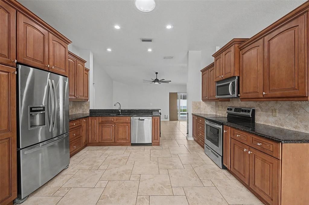 For Sale: $475,000 (4 beds, 2 baths, 2068 Square Feet)