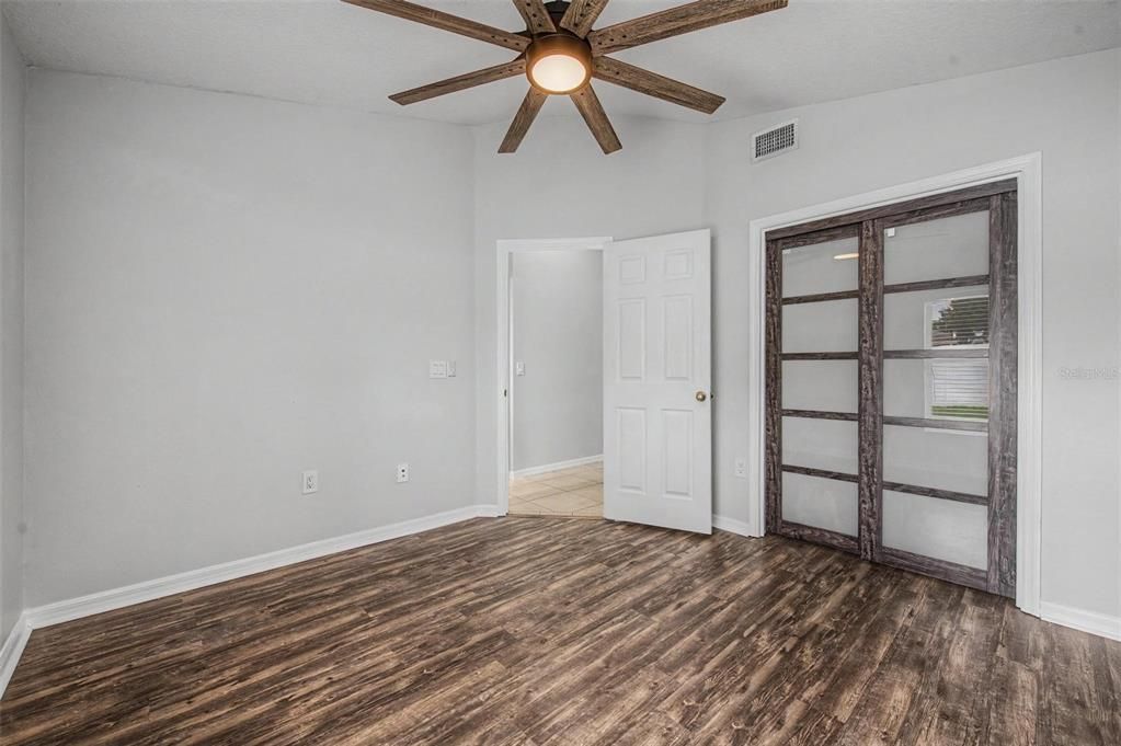 For Sale: $475,000 (4 beds, 2 baths, 2068 Square Feet)