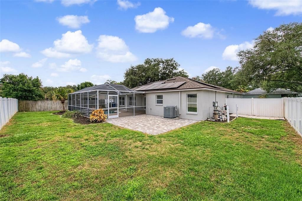 For Sale: $475,000 (4 beds, 2 baths, 2068 Square Feet)