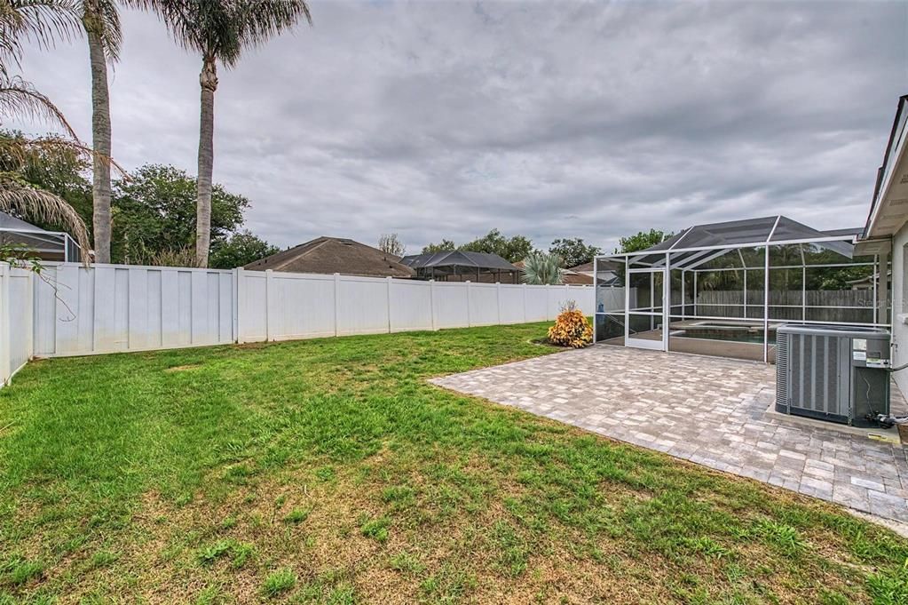 For Sale: $475,000 (4 beds, 2 baths, 2068 Square Feet)