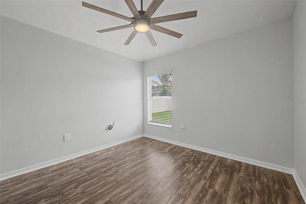 For Sale: $475,000 (4 beds, 2 baths, 2068 Square Feet)