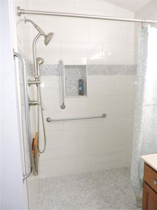 En Venta: $289,000 (2 camas, 2 baños, 1104 Pies cuadrados)