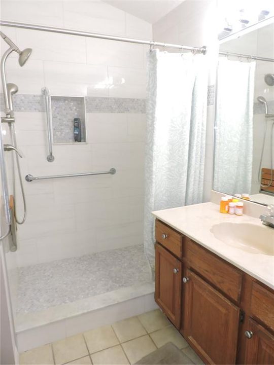 En Venta: $289,000 (2 camas, 2 baños, 1104 Pies cuadrados)