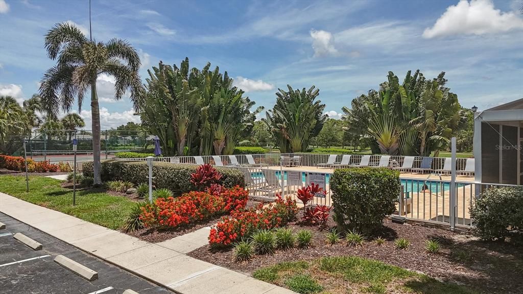 For Sale: $329,000 (2 beds, 2 baths, 1106 Square Feet)