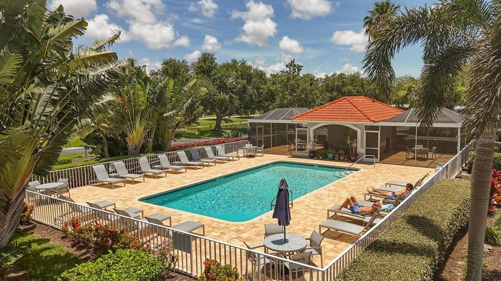 For Sale: $329,000 (2 beds, 2 baths, 1106 Square Feet)