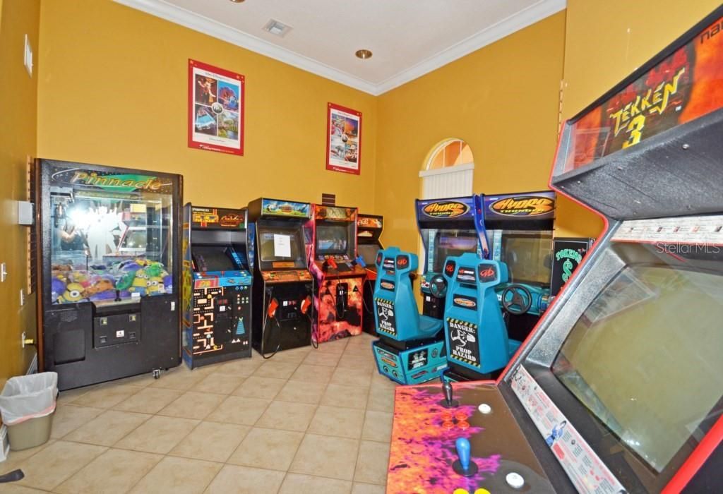En Renta: $2,200 (4 camas, 3 baños, 1940 Pies cuadrados)