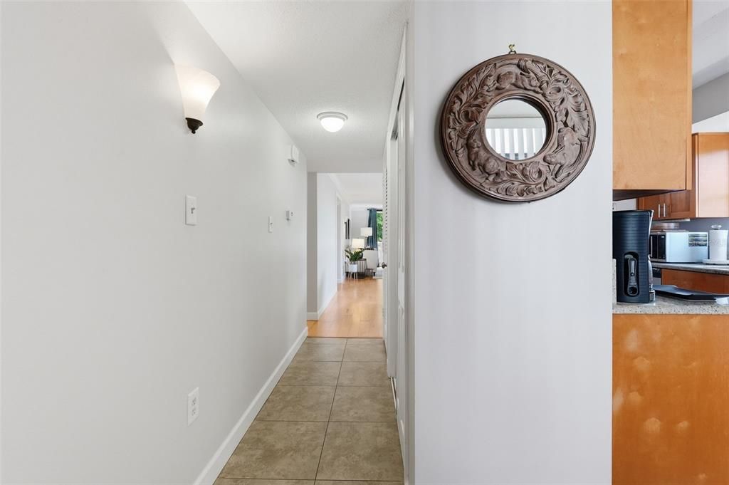 For Rent: $1,900 (2 beds, 2 baths, 1200 Square Feet)