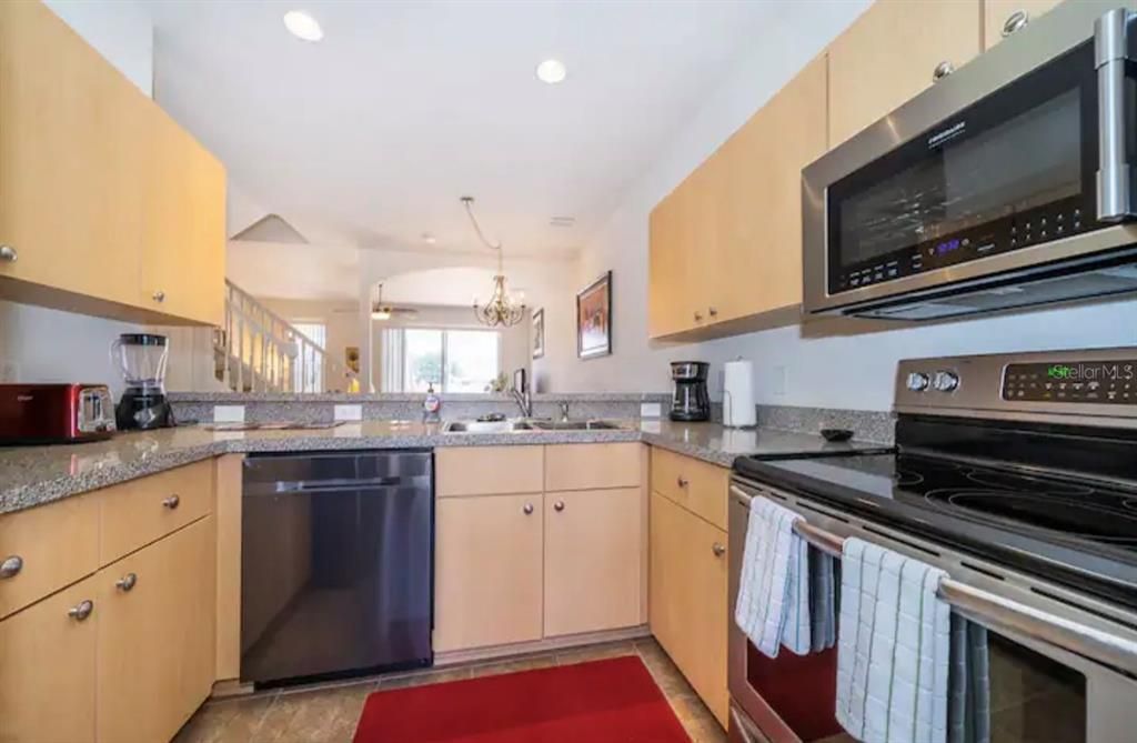 В аренду: $1,695 (3 спален, 2 ванн, 1468 Квадратных фут)