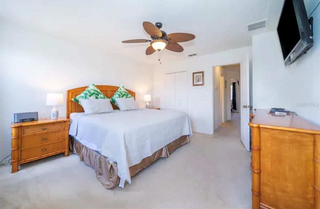 В аренду: $1,695 (3 спален, 2 ванн, 1468 Квадратных фут)