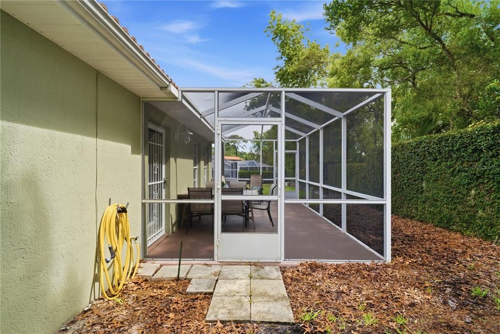 For Sale: $275,000 (3 beds, 2 baths, 2112 Square Feet)
