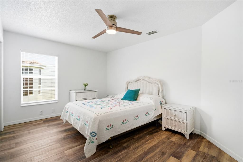 For Sale: $275,000 (3 beds, 2 baths, 2112 Square Feet)