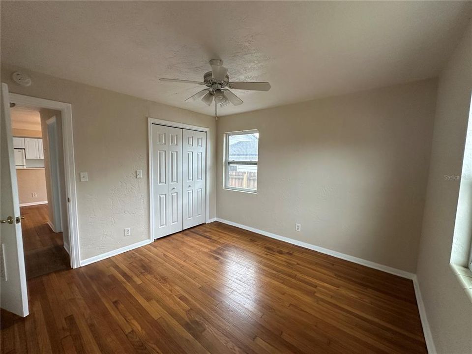 В аренду: $1,950 (2 спален, 1 ванн, 888 Квадратных фут)