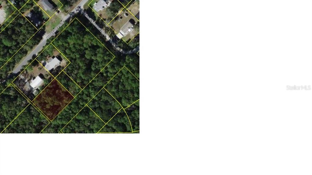На продажу: $26,900 (0.39 acres)