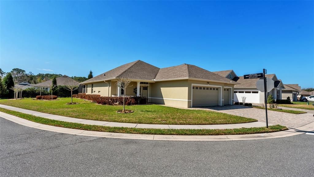 For Rent: $3,000 (2 beds, 2 baths, 1664 Square Feet)