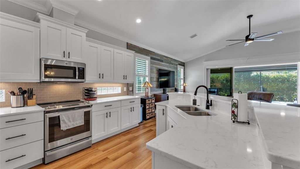 For Rent: $3,000 (2 beds, 2 baths, 1664 Square Feet)