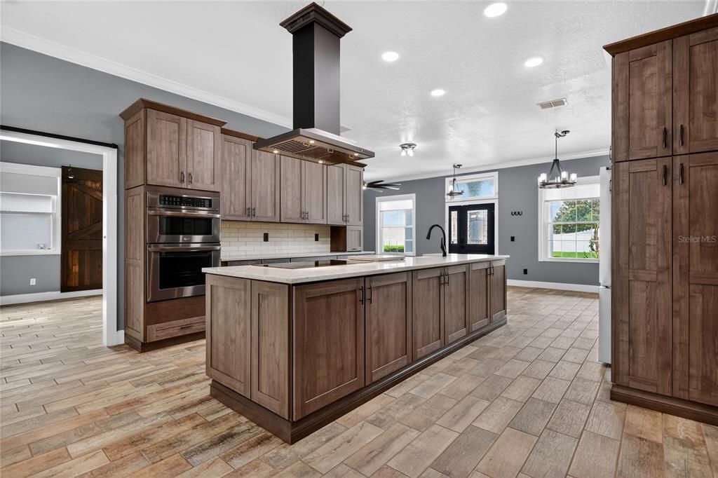 For Sale: $605,000 (4 beds, 2 baths, 2024 Square Feet)