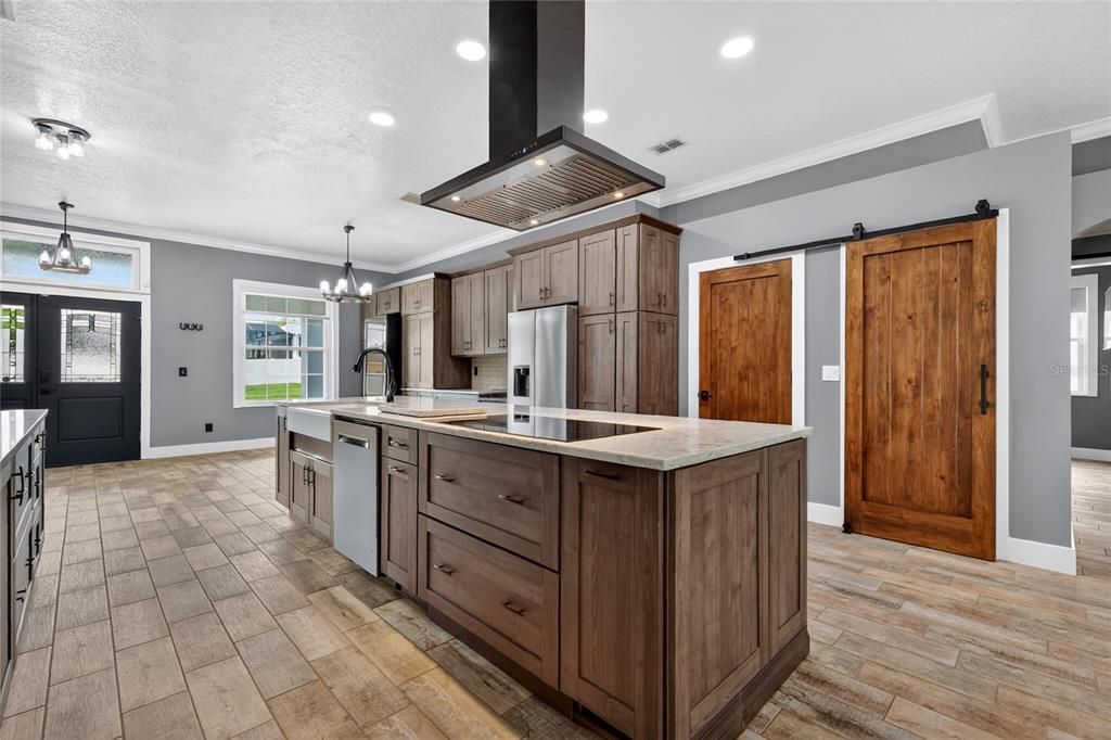 For Sale: $605,000 (4 beds, 2 baths, 2024 Square Feet)