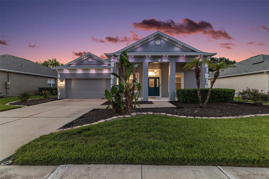 For Sale: $605,000 (4 beds, 2 baths, 2024 Square Feet)