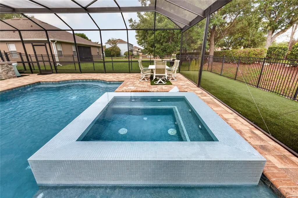 For Sale: $605,000 (4 beds, 2 baths, 2024 Square Feet)