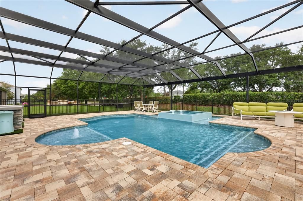 For Sale: $605,000 (4 beds, 2 baths, 2024 Square Feet)