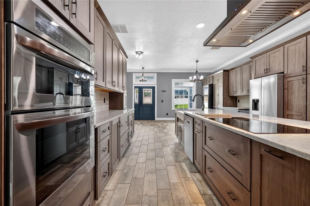 For Sale: $605,000 (4 beds, 2 baths, 2024 Square Feet)