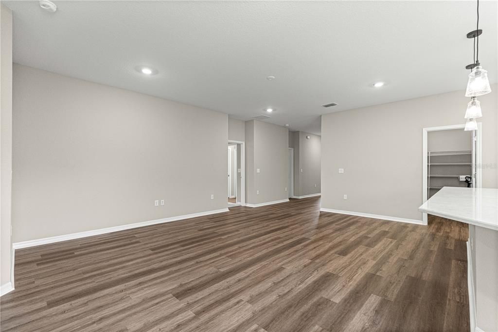 For Sale: $339,000 (4 beds, 2 baths, 2024 Square Feet)